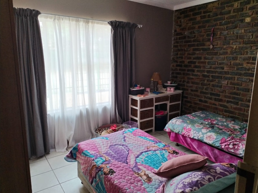 4 Bedroom Property for Sale in La Hoff North West